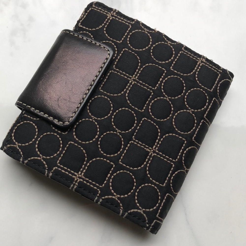 🕶️vintage Kate Spade⚡️monogram stitch 2000's wallet Black/beige pink lining